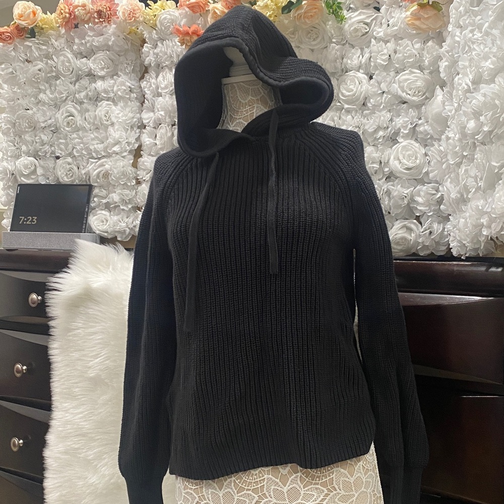 Vintage Black Knit Hoodie 100 % cotton.